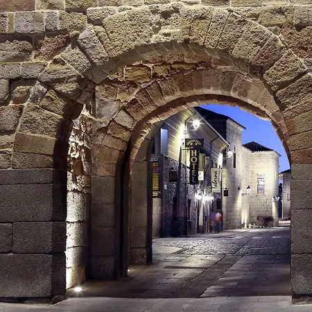 Hotel Arco San Vicente-2